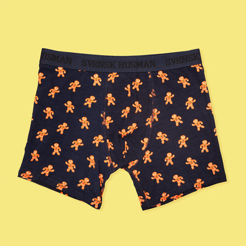 Mörkblå boxerkalsonger med pepparkaksmönster och logotyp på resårbandet - Svenskhusman