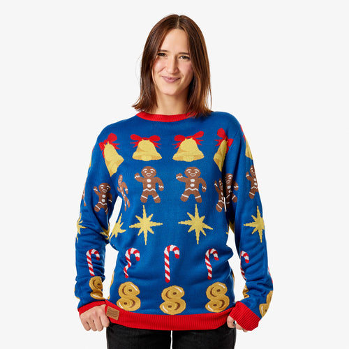 Klassisk blå jultröja för dam med mönster av julklockor, pepparkaksgubbar och lussekatter från Svenskhusman.