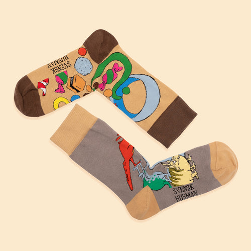 Gemusterte Pettson & Findus Muckla-Socken in Beige und Grau von Svenskhusman.